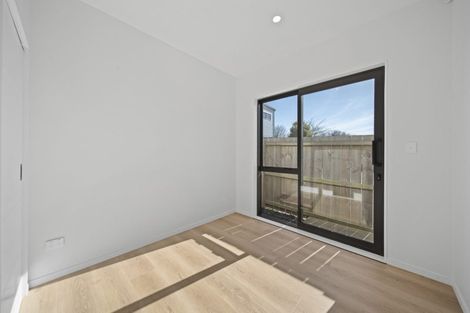 Photo of property in 10 Clendon Place, Manurewa, Auckland, 2102