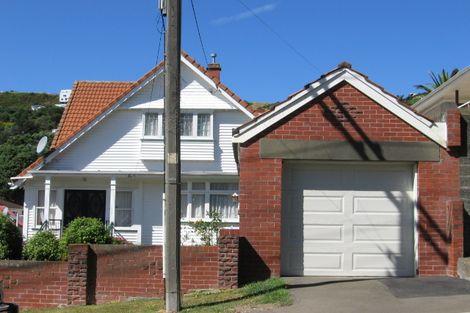 Photo of property in 61 Tiber Street, Island Bay, Wellington, 6023