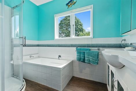 Photo of property in 10 Kenana Road, Te Puke, 3186