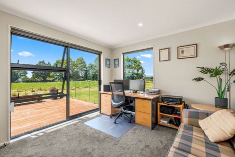 Photo of property in 62 Parerohi Grove, Kuratau, Turangi, 3381