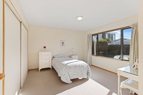 Photo of property in 2/175 Centaurus Road, Saint Martins, Christchurch, 8022