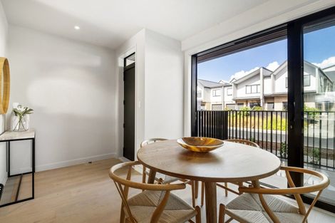 Photo of property in 15b Windlass Street, Long Bay, Auckland, 0630