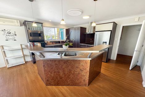 Photo of property in 19 Willowview Drive, Redwood, Christchurch, 8051