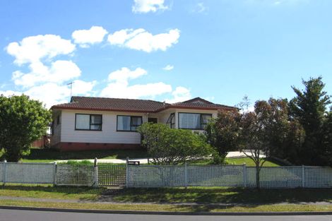 Photo of property in 5 Caribbean Drive, Unsworth Heights, Auckland, 0632