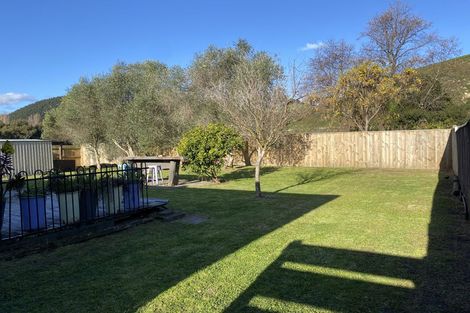 Photo of property in 14 Buckley Grove, Paraparaumu, 5032