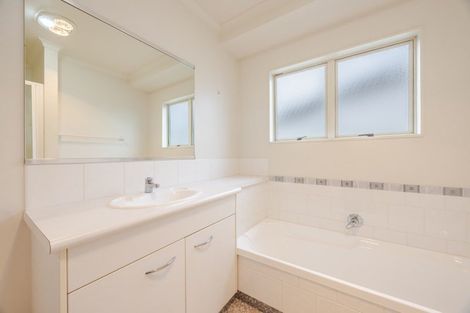 Photo of property in 6a Moeller Street, Taradale, Napier, 4112