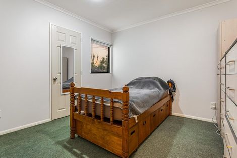 Photo of property in 28 Carnelian Court, Westgate, Auckland, 0614