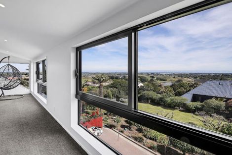 Photo of property in 88 Penruddock Rise, Westmorland, Christchurch, 8025