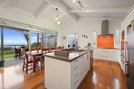 Photo of property in 22a Whiteley Street, Moturoa, New Plymouth, 4310