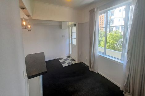 Photo of property in 34f5 Hawkestone Street, Thorndon, Wellington, 6011