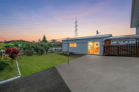 Photo of property in 11 Caserta Place, Clover Park, Auckland, 2023