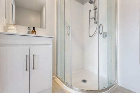 Photo of property in 1/1 Splitt Avenue, Glenview, Hamilton, 3206