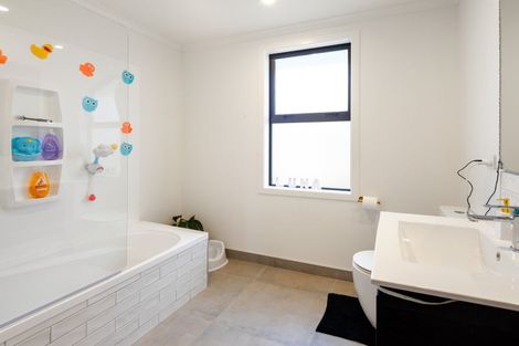 Photo of property in 15u2 Mears Road, Saint Andrews, Hamilton, 3200