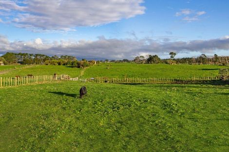Photo of property in 45 Karioitahi Road, Waiuku, 2683