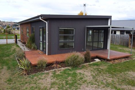 Photo of property in 5 Mallard Street, Albert Town, Wanaka, 9305