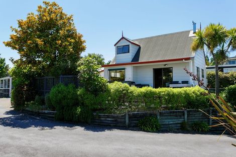Photo of property in 12 Hawai Street, Two Mile Bay, Taupo, 3330
