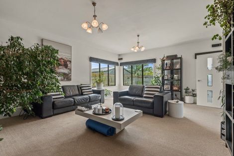Photo of property in 6 Banksia Grove, Milson, Palmerston North, 4414