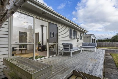 Photo of property in 2a Helga Crescent, Te Atatu Peninsula, Auckland, 0610