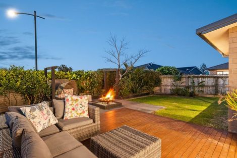 Photo of property in 6 Taranui Way, Paraparaumu Beach, Paraparaumu, 5032