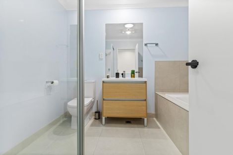 Photo of property in 40 Ringa Matau Road, Hobsonville, Auckland, 0616