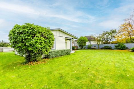 Photo of property in 16 Goodger Street, Waipukurau, 4200