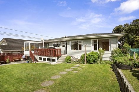 Photo of property in 30 Turriff Crescent, Tawa, Wellington, 5028