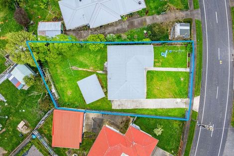 Photo of property in 100 Castor Crescent, Cannons Creek, Porirua, 5024