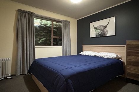 Photo of property in 1/12 Gradwell Place, Two Mile Bay, Taupo, 3330