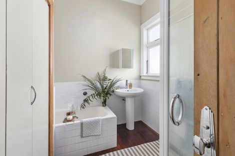 Photo of property in 224 The Parade, Island Bay, Wellington, 6023