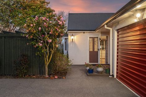 Photo of property in 1/102 Apsley Drive, Avonhead, Christchurch, 8042