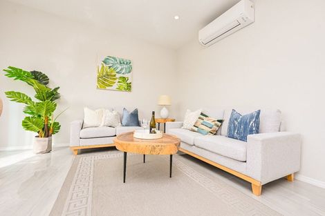 Photo of property in 89b Whitford Road, Botany Downs, Auckland, 2014