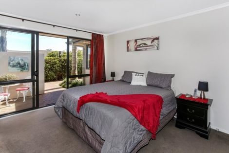 Photo of property in 71 John Street, Pukekohe, 2120