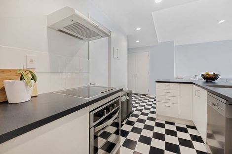 Photo of property in 250 Richmond Road, Clive, 4102
