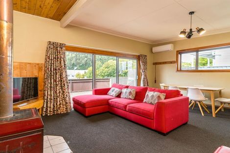 Photo of property in 186b Kaikorai Valley Road, Bradford, Dunedin, 9011