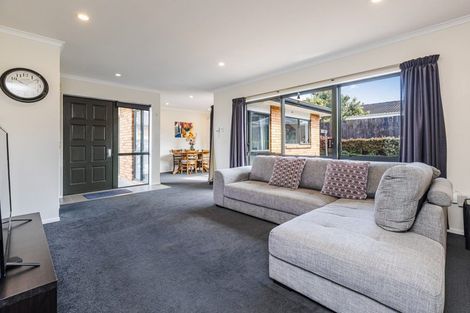 Photo of property in 2/14 Prictor Street, Papakura, 2110