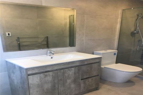 Photo of property in 4 Meritage Lane, Te Atatu South, Auckland, 0610