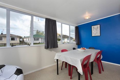 Photo of property in 12 Totara Street, Marton, 4710