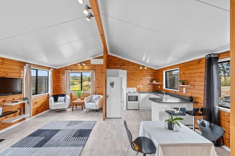 Photo of property in 2 Valley View Lane, Hakaru, 0975