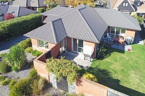 Photo of property in 114 Rothesay Road, Parklands, Christchurch, 8083
