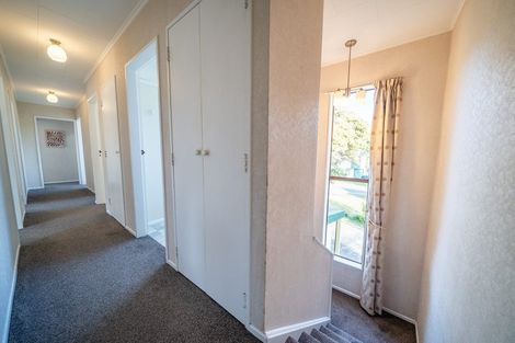Photo of property in 2 Anchor Lane, Whitby, Porirua, 5024