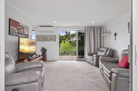 Photo of property in 43 Orion Drive, Welcome Bay, Tauranga, 3112