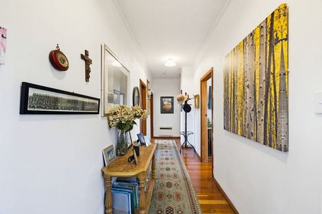 Photo of property in 40 Rangiora Avenue, Roslyn, Palmerston North, 4414