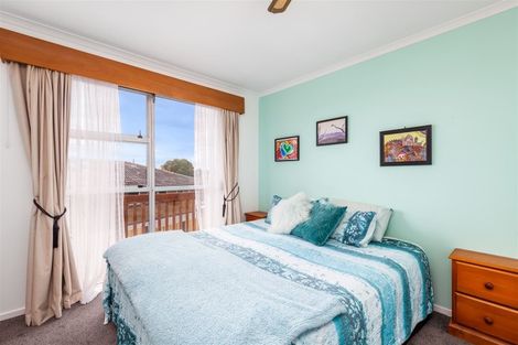 Photo of property in 57 Fairmount Road, Titirangi, Auckland, 0604