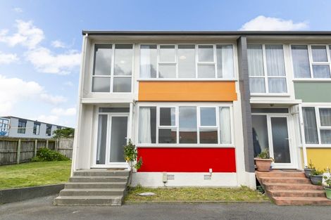 Photo of property in 55u6 Apu Crescent, Lyall Bay, Wellington, 6022