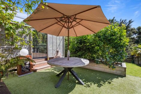 Photo of property in 218 Greenhithe Road, Greenhithe, Auckland, 0632