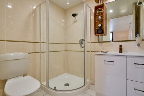 Photo of property in Highwic, 2/32 Hobson Street, Thorndon, Wellington, 6011