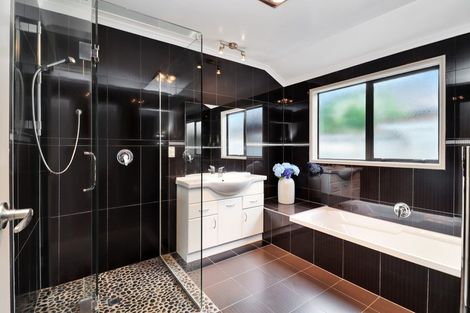 Photo of property in 102 Oriental Parade, Papamoa Beach, Papamoa, 3118