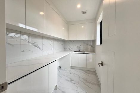 Photo of property in 56 Casuarina Road, Half Moon Bay, Auckland, 2012