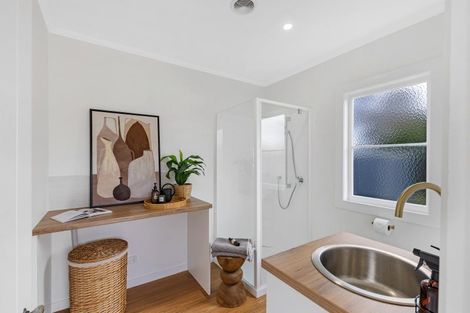 Photo of property in 11 Rosalie Terrace, Kelvin Grove, Palmerston North, 4414
