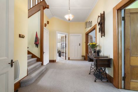 Photo of property in 7 Calico Line, Marton, 4710